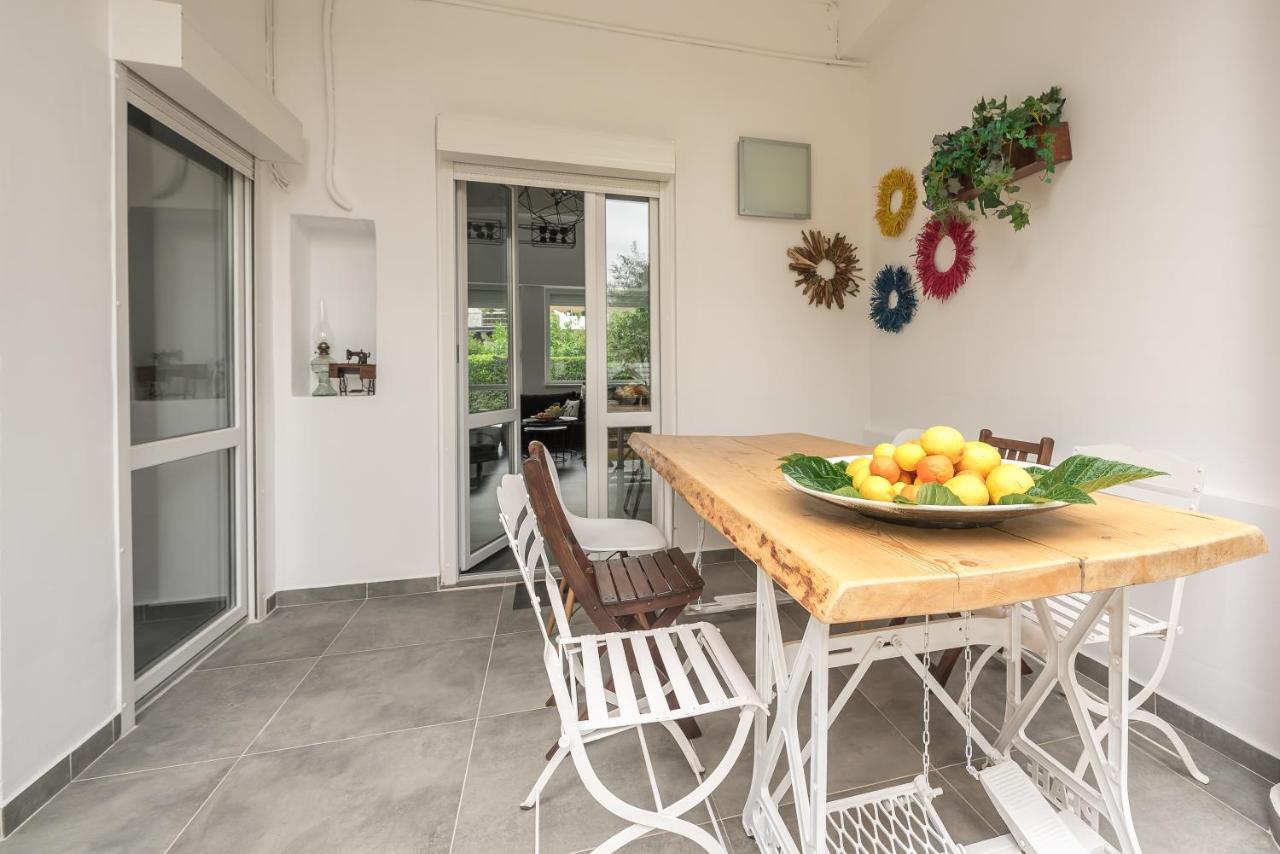 Garden Villa Glyfada Афіни Екстер'єр фото